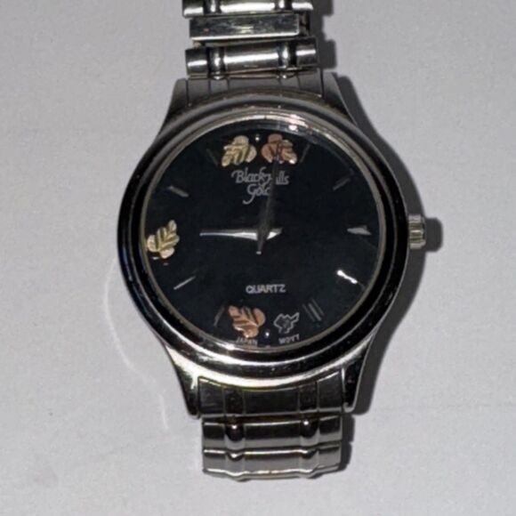 Black Hills Gold Men’s Watch Green Rose Grape Leaves Expandable Band Quartz - Picture 2 of 9